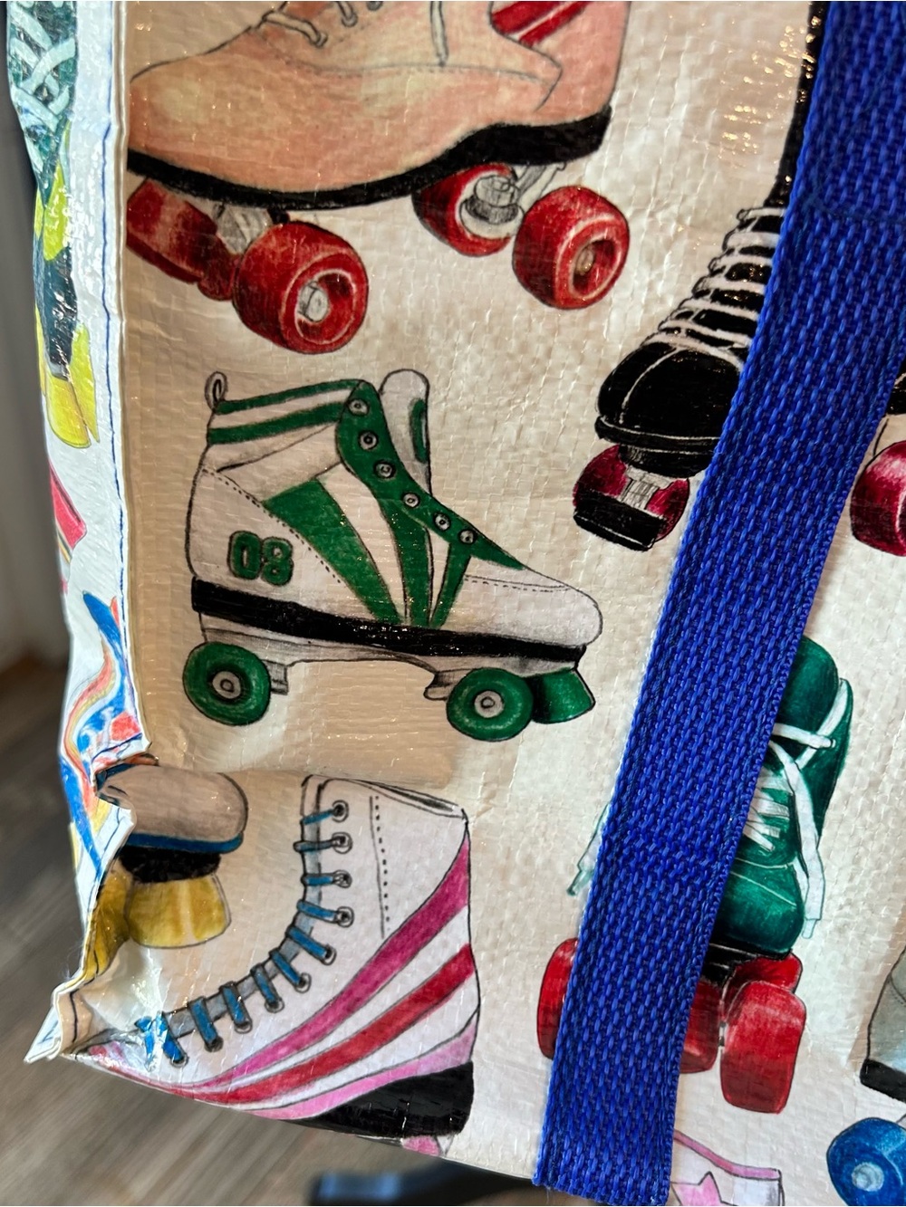 Blue Q roller skates Tote Bag - Picture 9 of 9